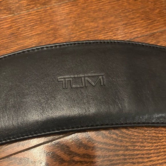Tumi Black Leather Men's Bag - Picture 4 of 16